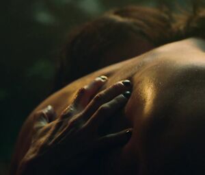 Jacinthe Lague nude - La Famille Ouellette (2019)