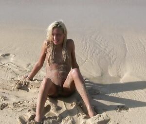 Beach_ALS_Nude Girls on the Beach