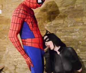 cosplay sex girl - harmony.reigns.catwoman.v.spiderman