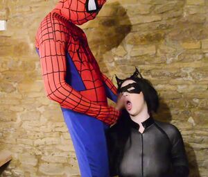 cosplay sex girl - harmony.reigns.catwoman.v.spiderman