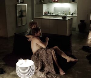 Naked Anna Schafer - Tatort Die Liebe, ein seltsames Spiel (2017)