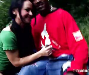 Sex vid UNDERCOVER PARAMOUR Cuckolding Chesty Nubile