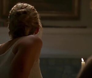 Elisabeth Shue Sexy - The Trigger Effect (1996)