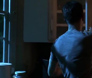 Elisabeth Shue Sexy - The Trigger Effect (1996)