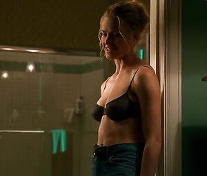 Elisabeth Shue Sexy - The Trigger Effect (1996)