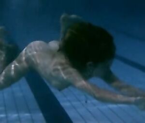 Juana Acosta naked - A golpes (2005)